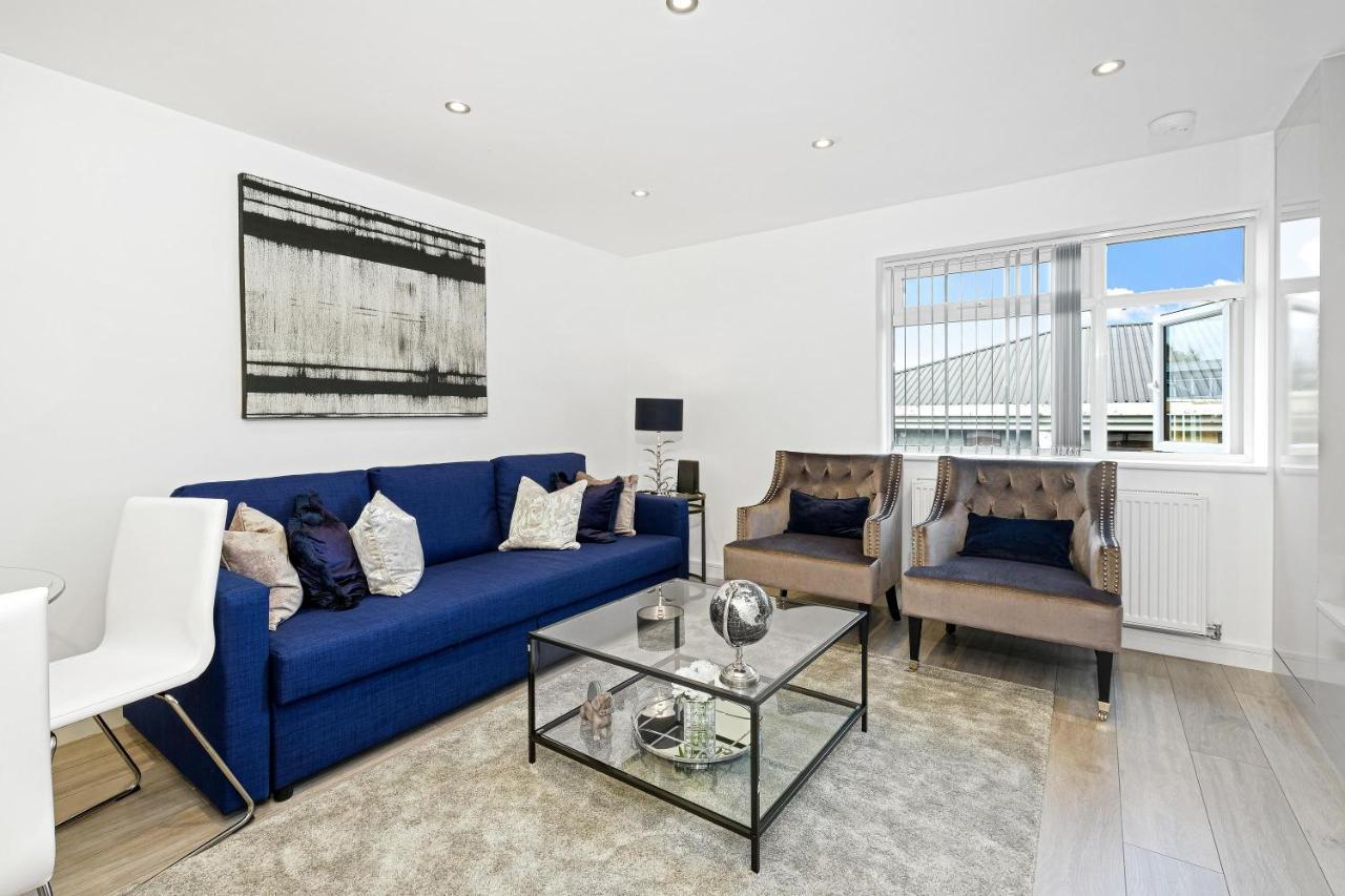 St Martins 2 Bedroom Apartments In Ruislip By 360 Stays Extérieur photo
