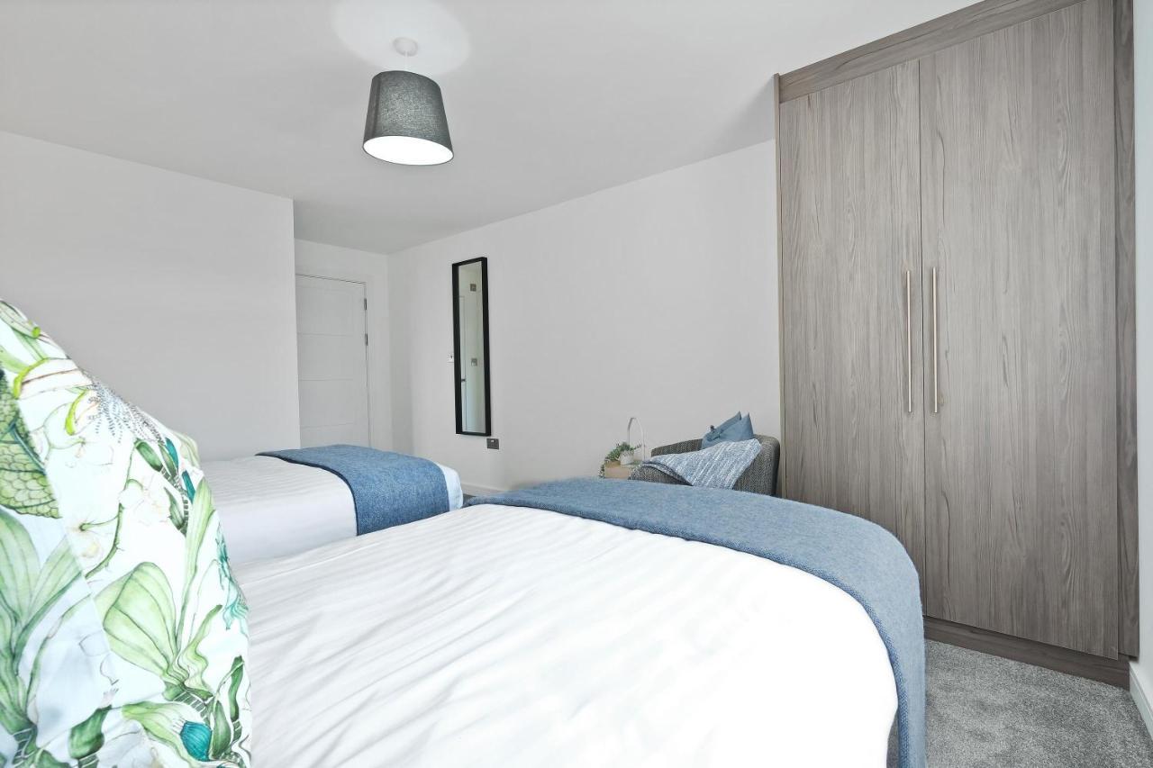 St Martins 2 Bedroom Apartments In Ruislip By 360 Stays Extérieur photo