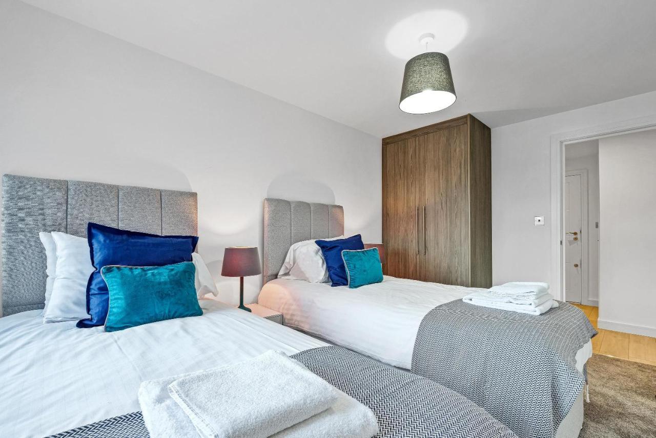 St Martins 2 Bedroom Apartments In Ruislip By 360 Stays Extérieur photo