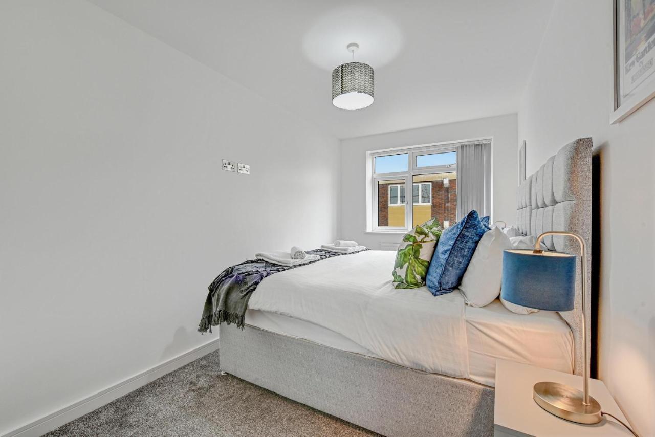 St Martins 2 Bedroom Apartments In Ruislip By 360 Stays Extérieur photo