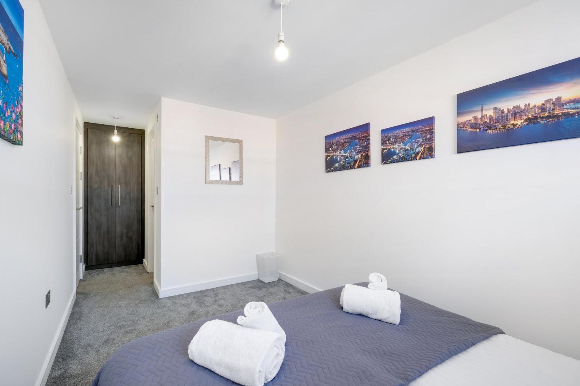 St Martins 2 Bedroom Apartments In Ruislip By 360 Stays Extérieur photo