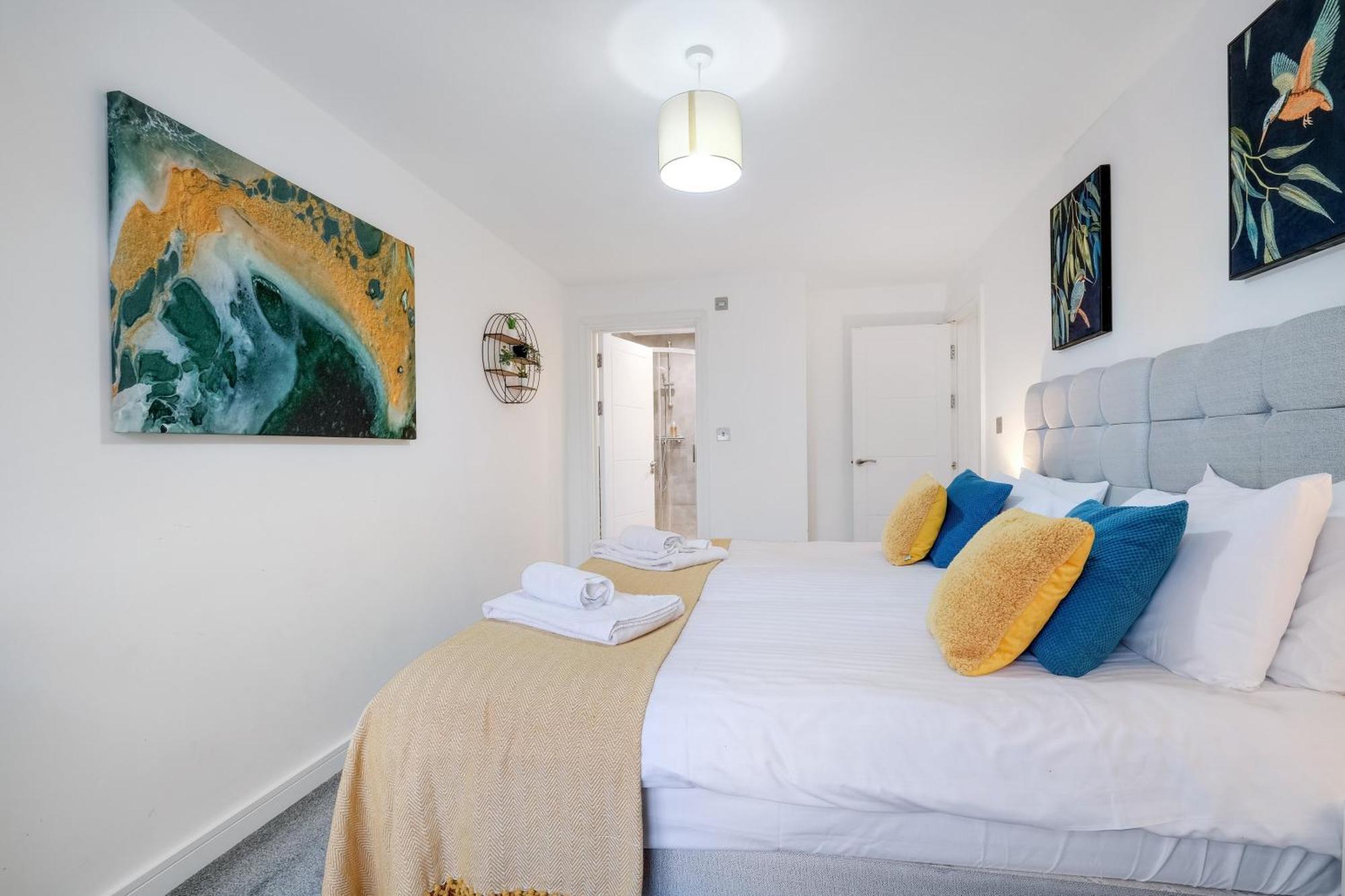St Martins 2 Bedroom Apartments In Ruislip By 360 Stays Extérieur photo