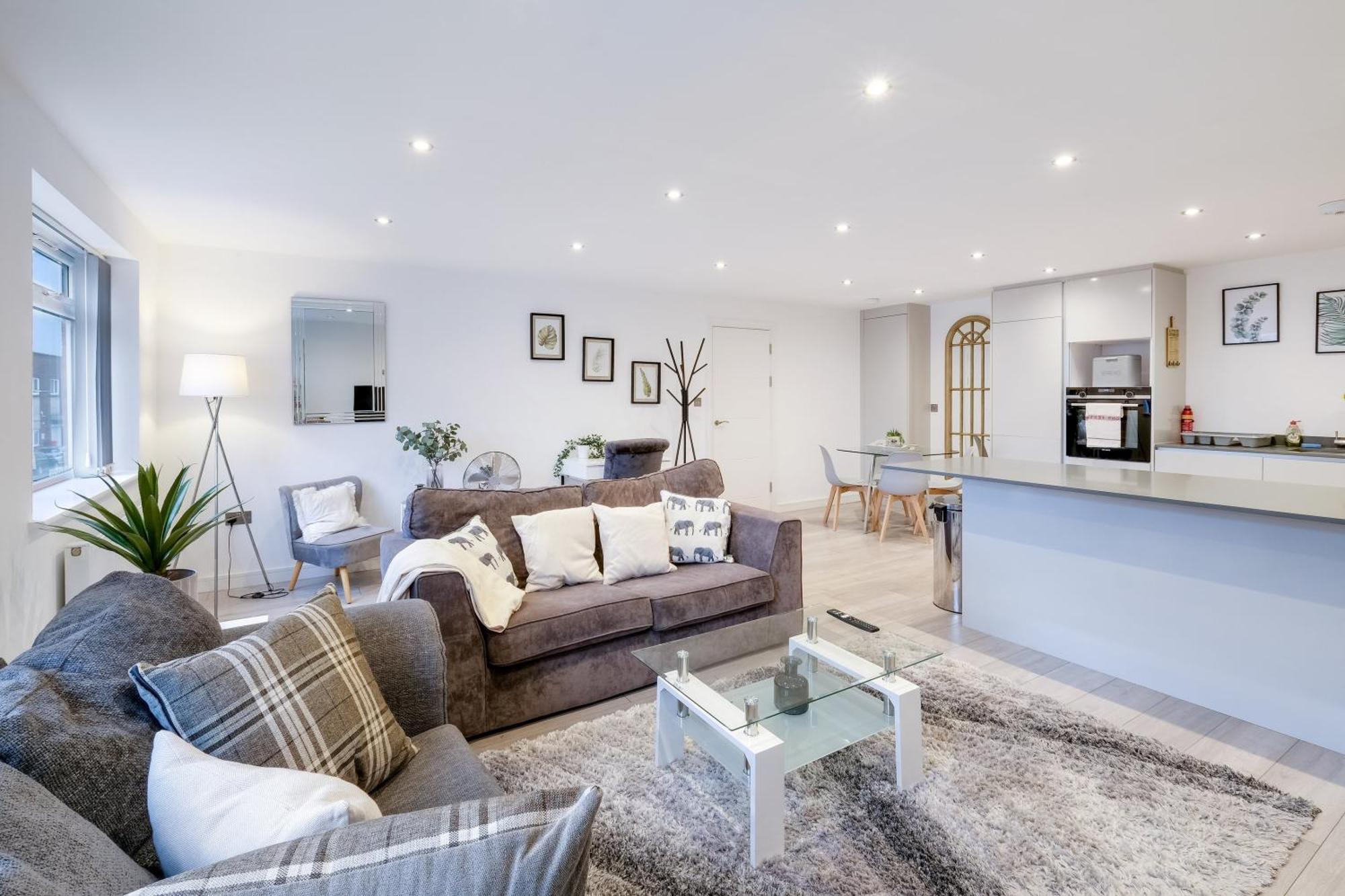 St Martins 2 Bedroom Apartments In Ruislip By 360 Stays Extérieur photo